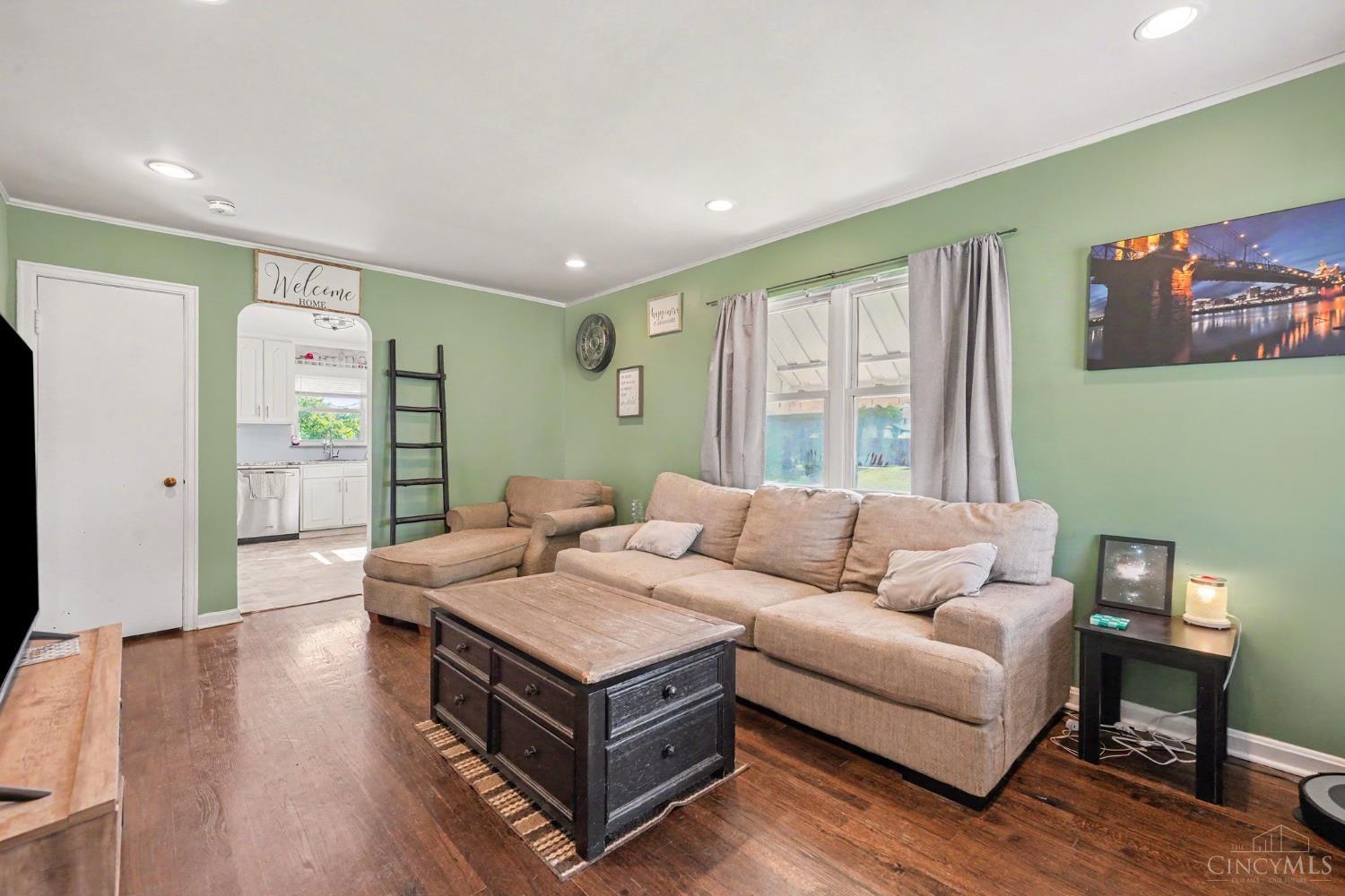 1900 Knollridge Lane