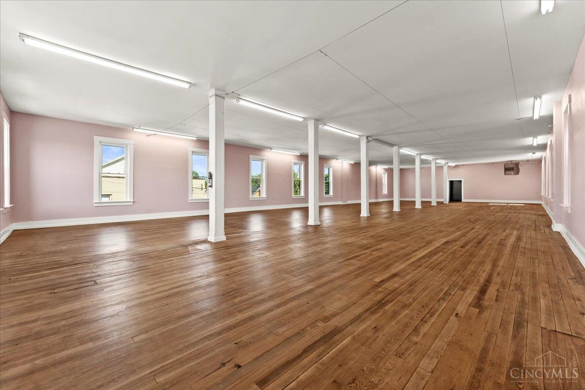 222 W Plane Street