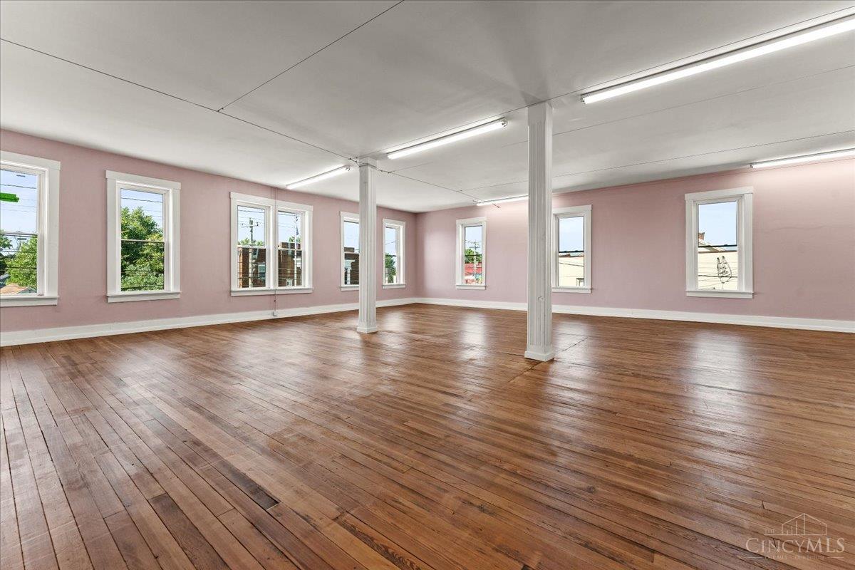 222 W Plane Street