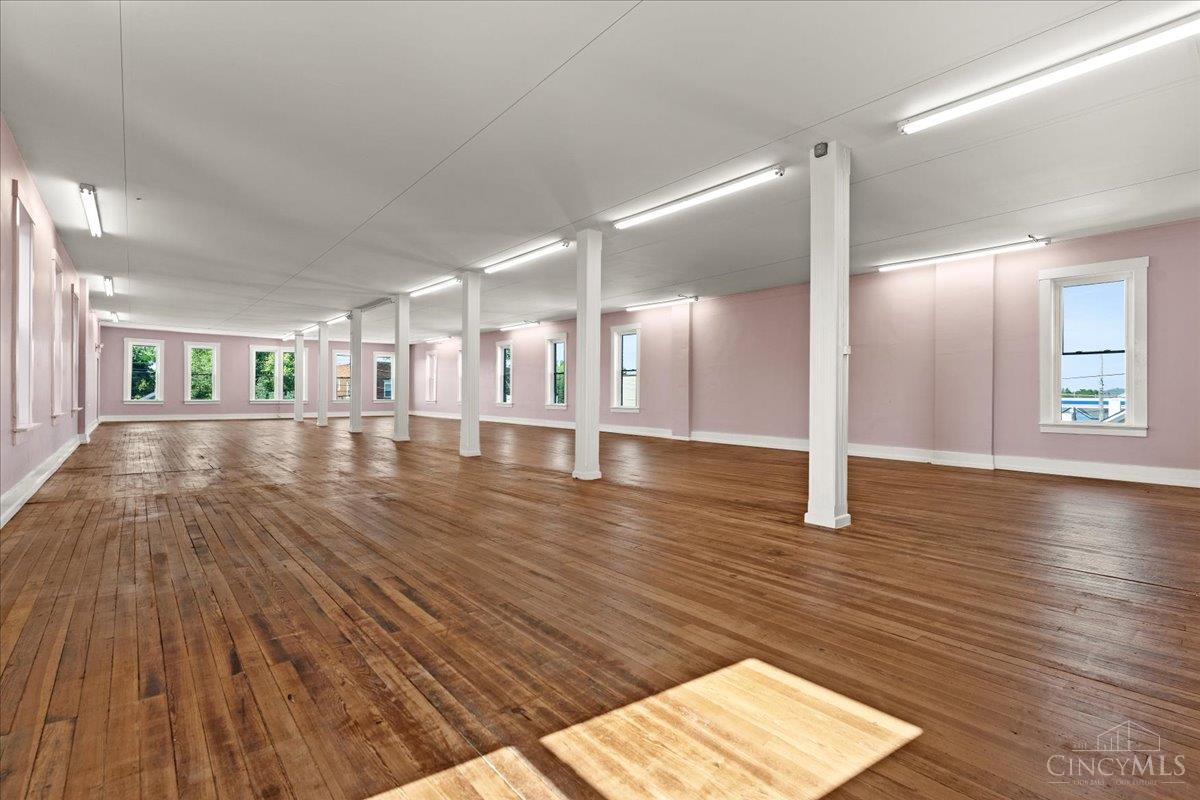 222 W Plane Street