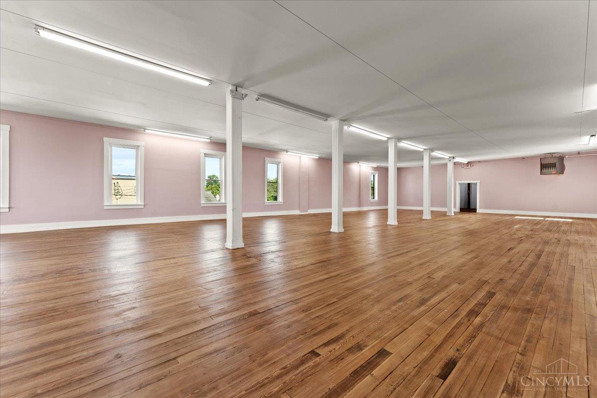 222 W Plane Street
