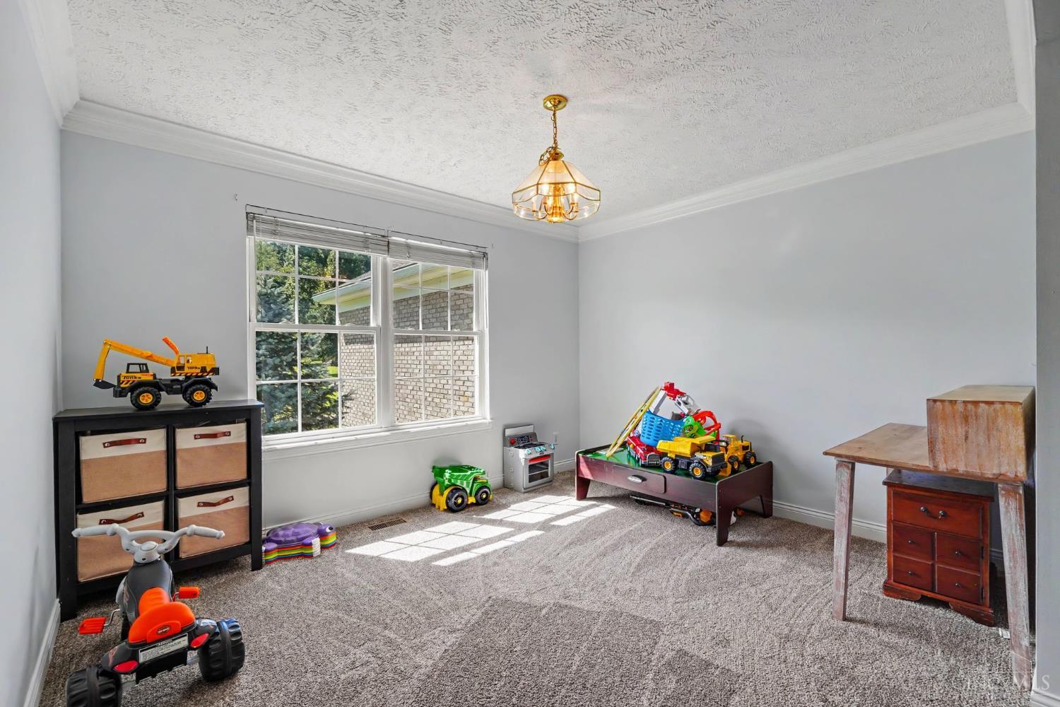 3476 Winter Holly Drive