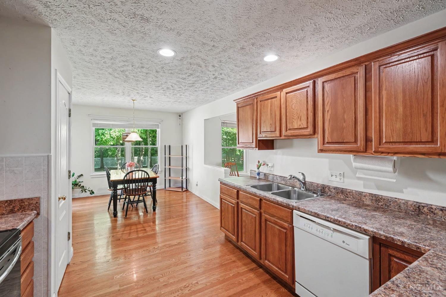 3476 Winter Holly Drive