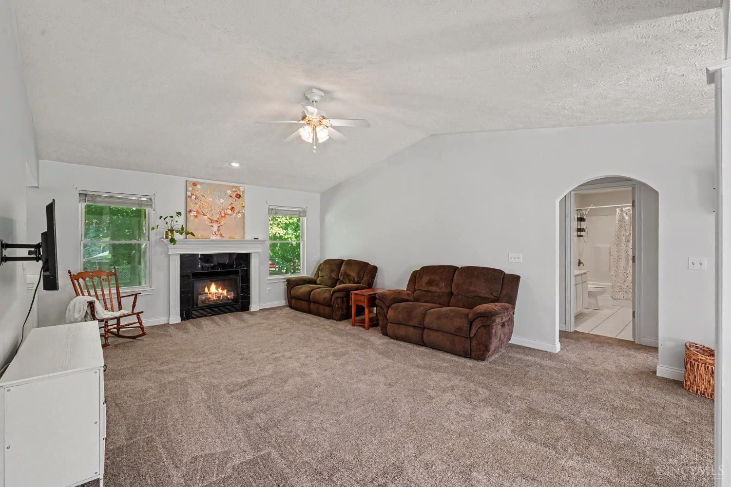 3476 Winter Holly Drive