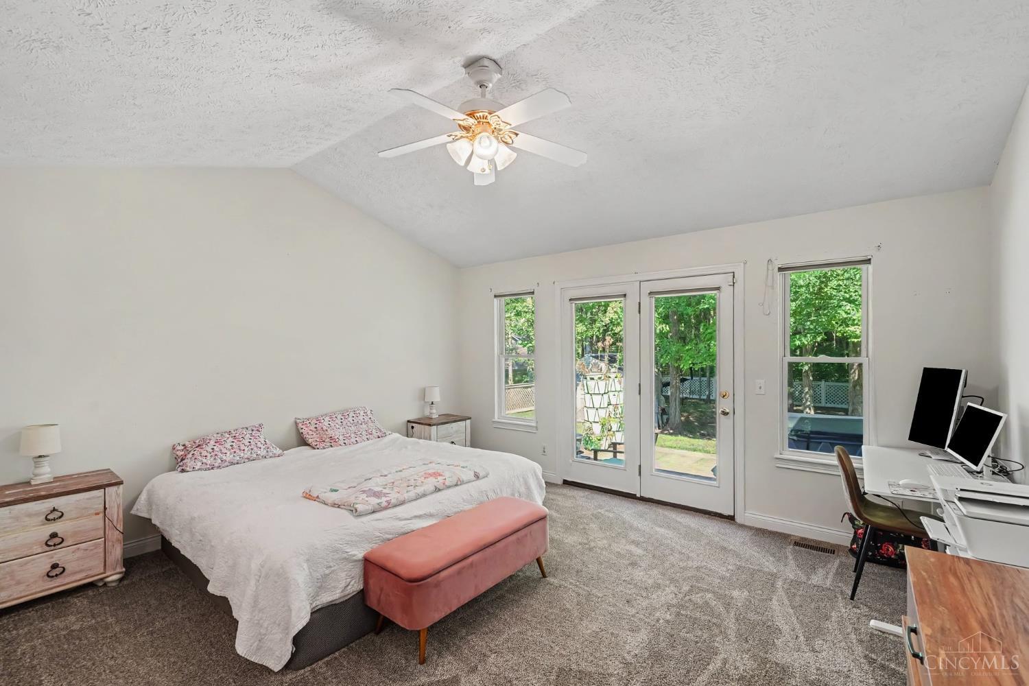 3476 Winter Holly Drive
