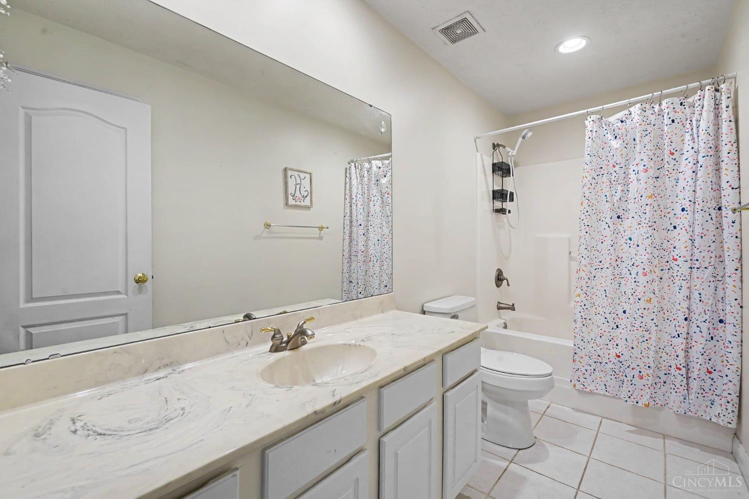 3476 Winter Holly Drive