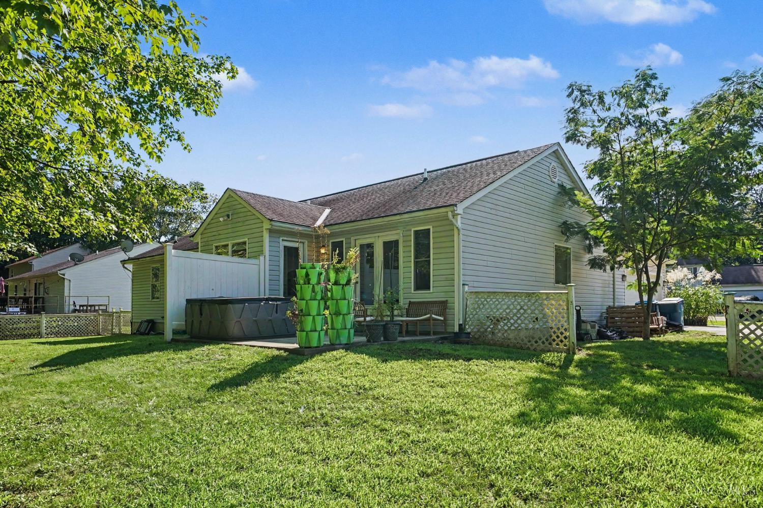 3476 Winter Holly Drive