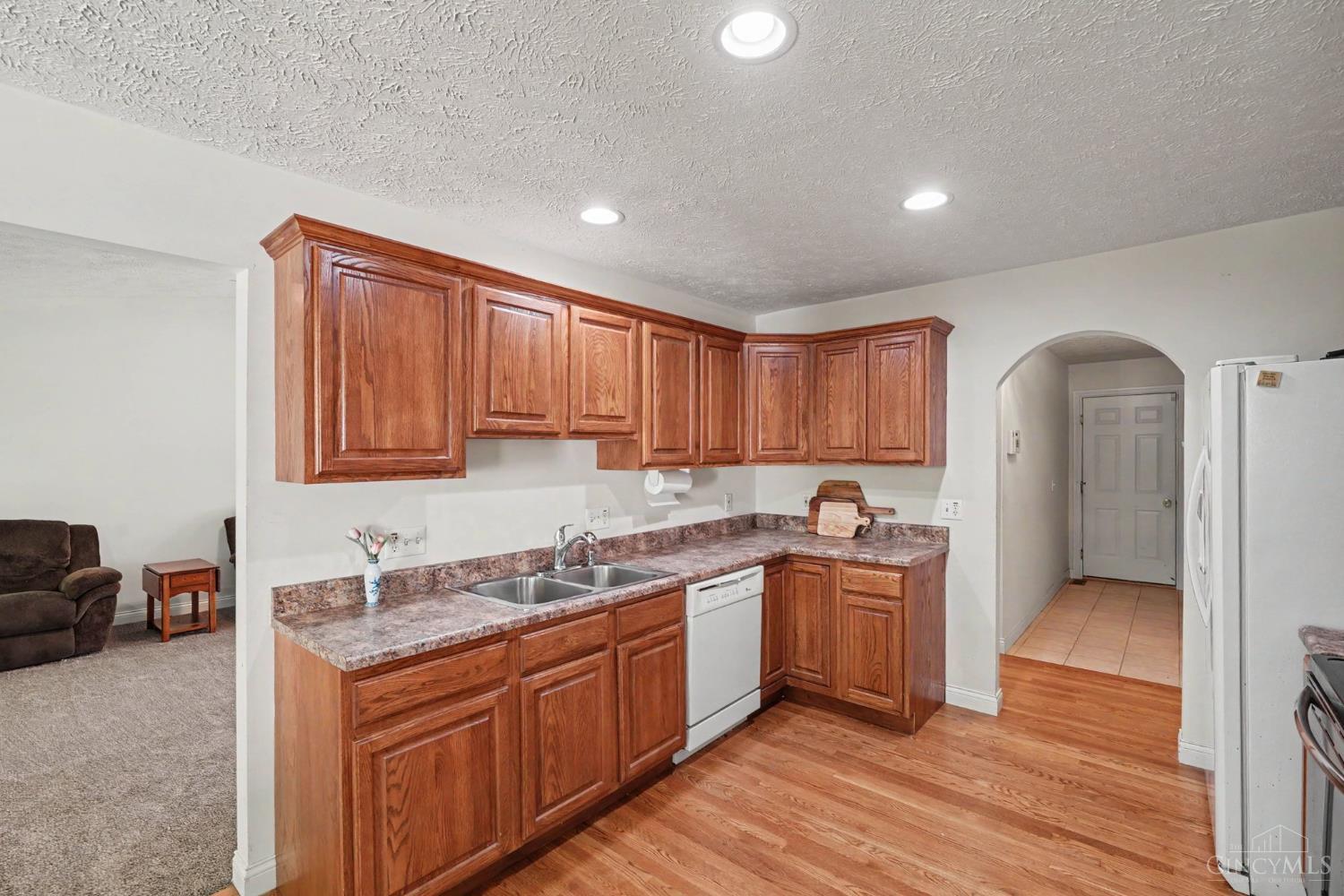 3476 Winter Holly Drive