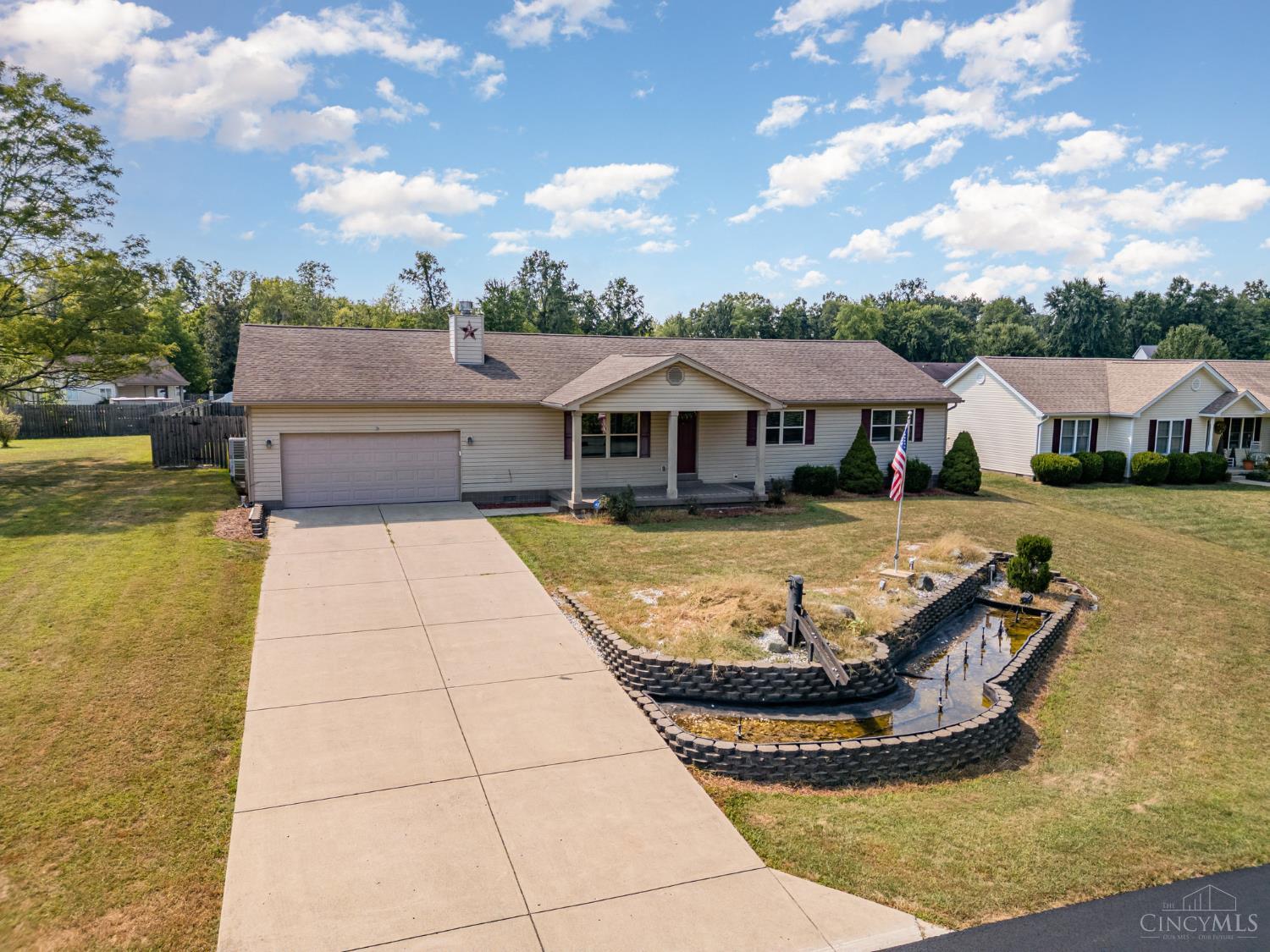 175 Douglas Circle