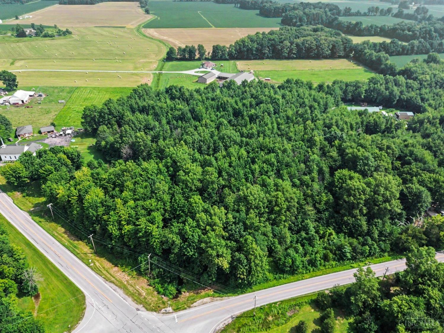8 Greenbush East Road