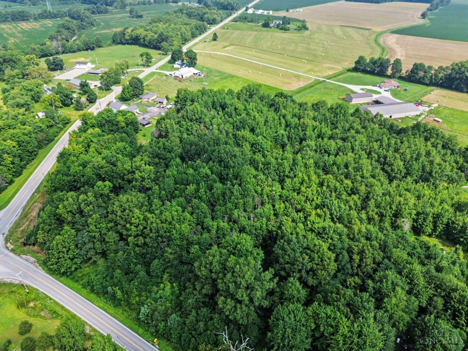 8 Greenbush East Road