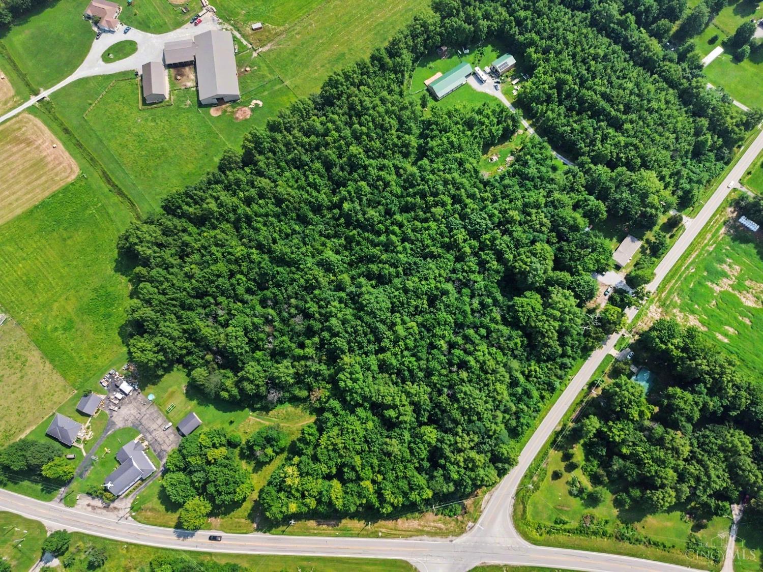 8 Greenbush East Road
