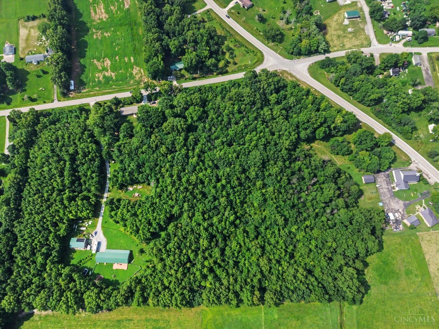 8 Greenbush East Road