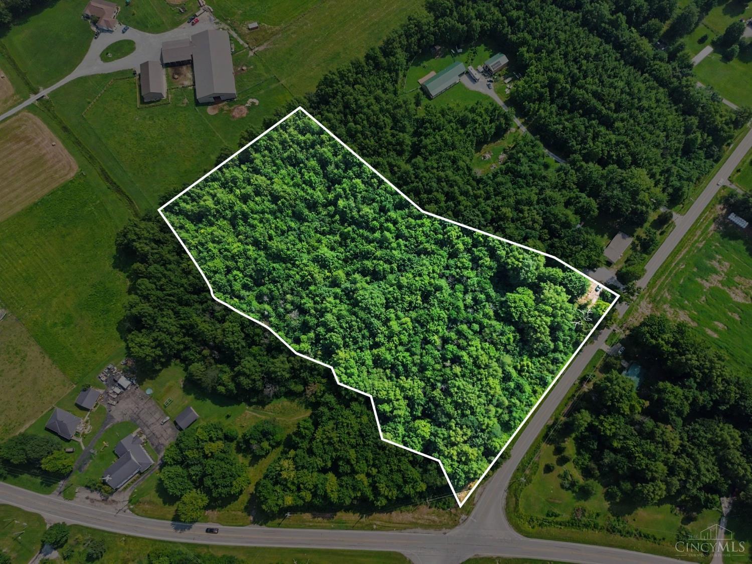 8 Greenbush East Road