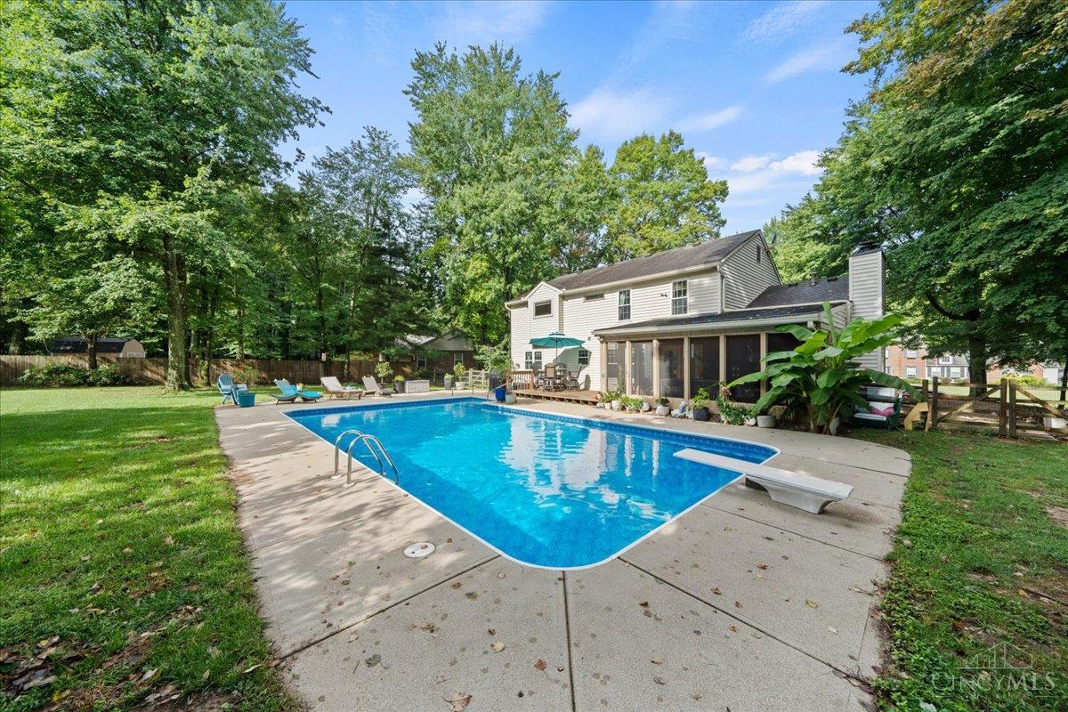 3712 Chestnut