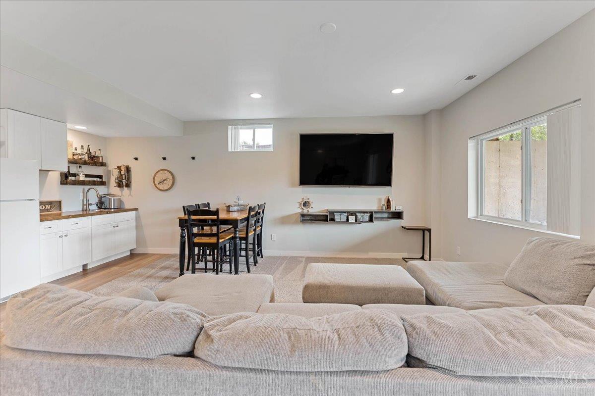 636 Waynoka Drive