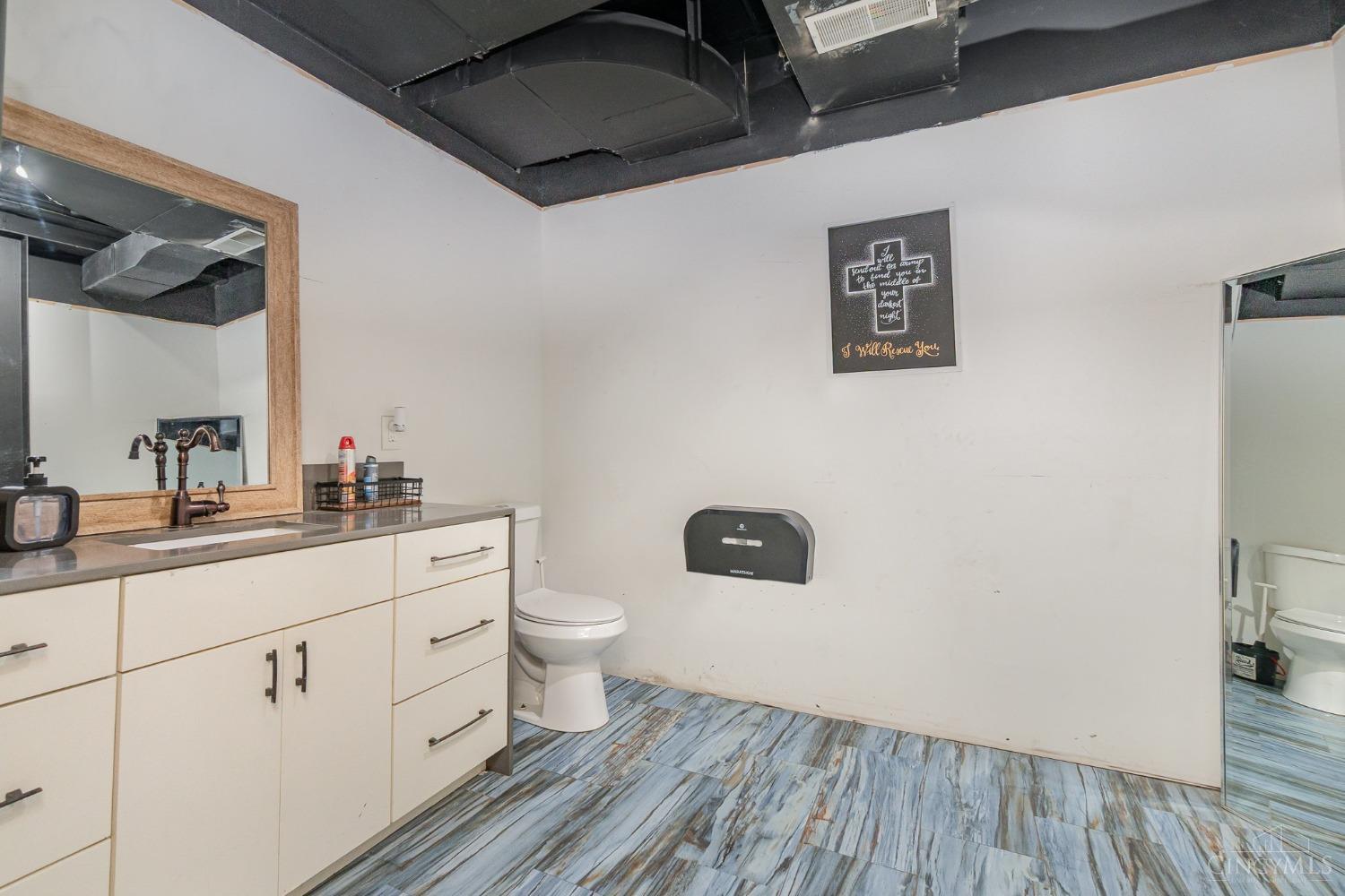 77 N Depot Avenue