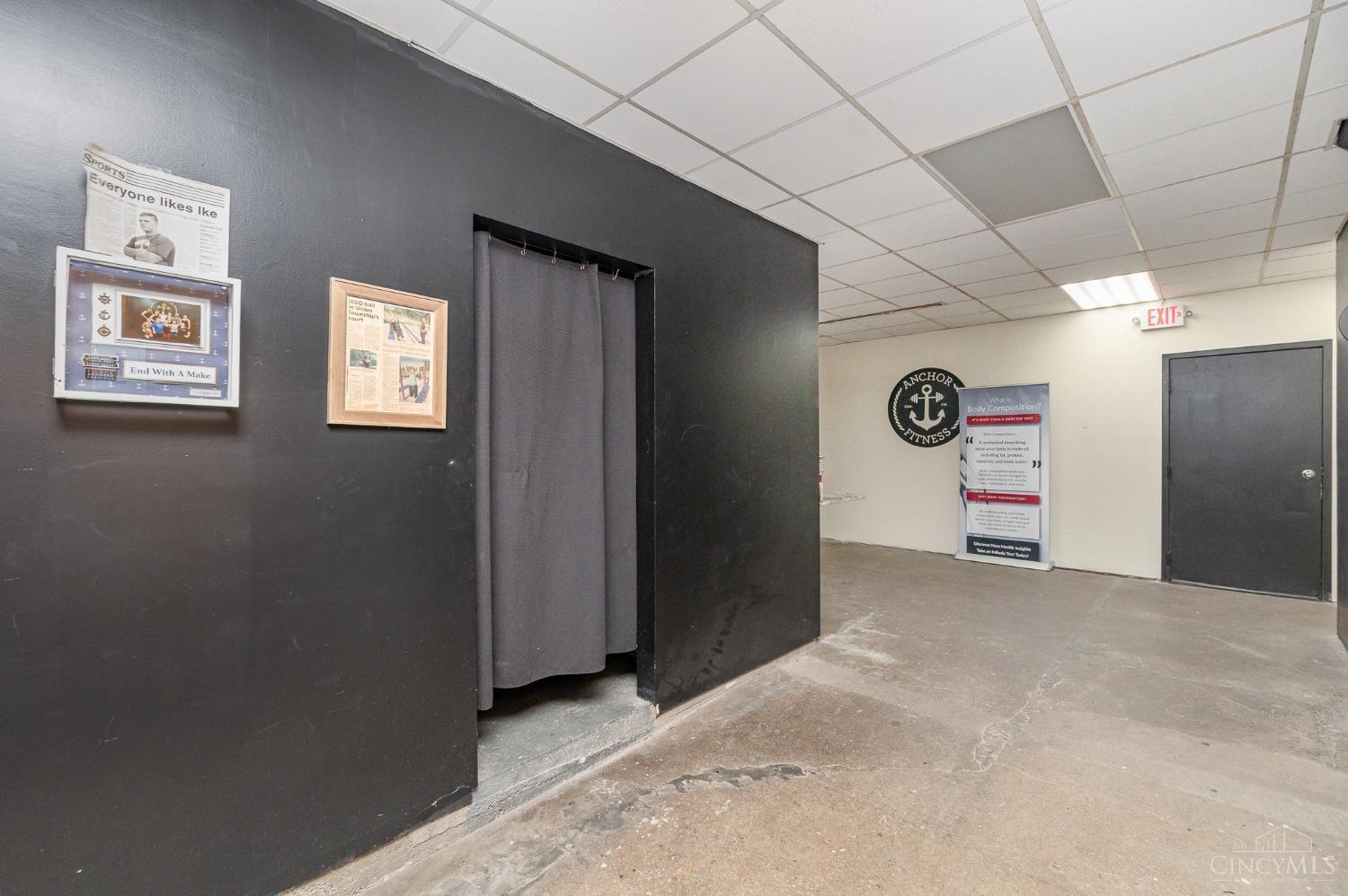 77 N Depot Avenue