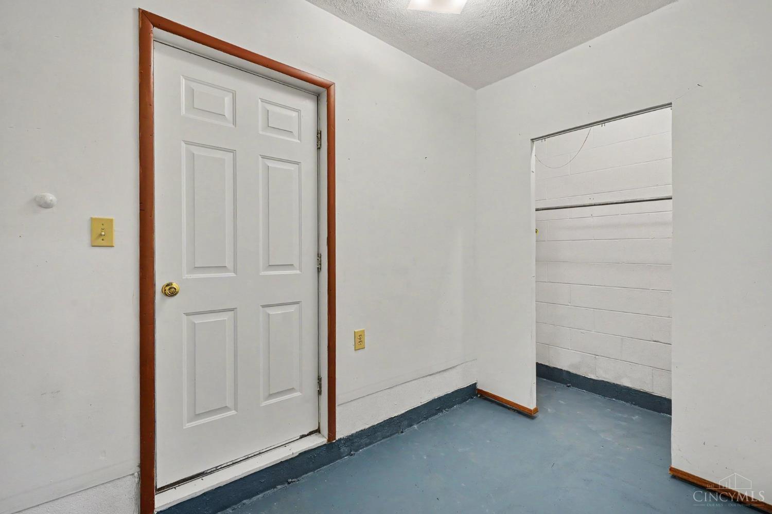 13227 Ogden Lane