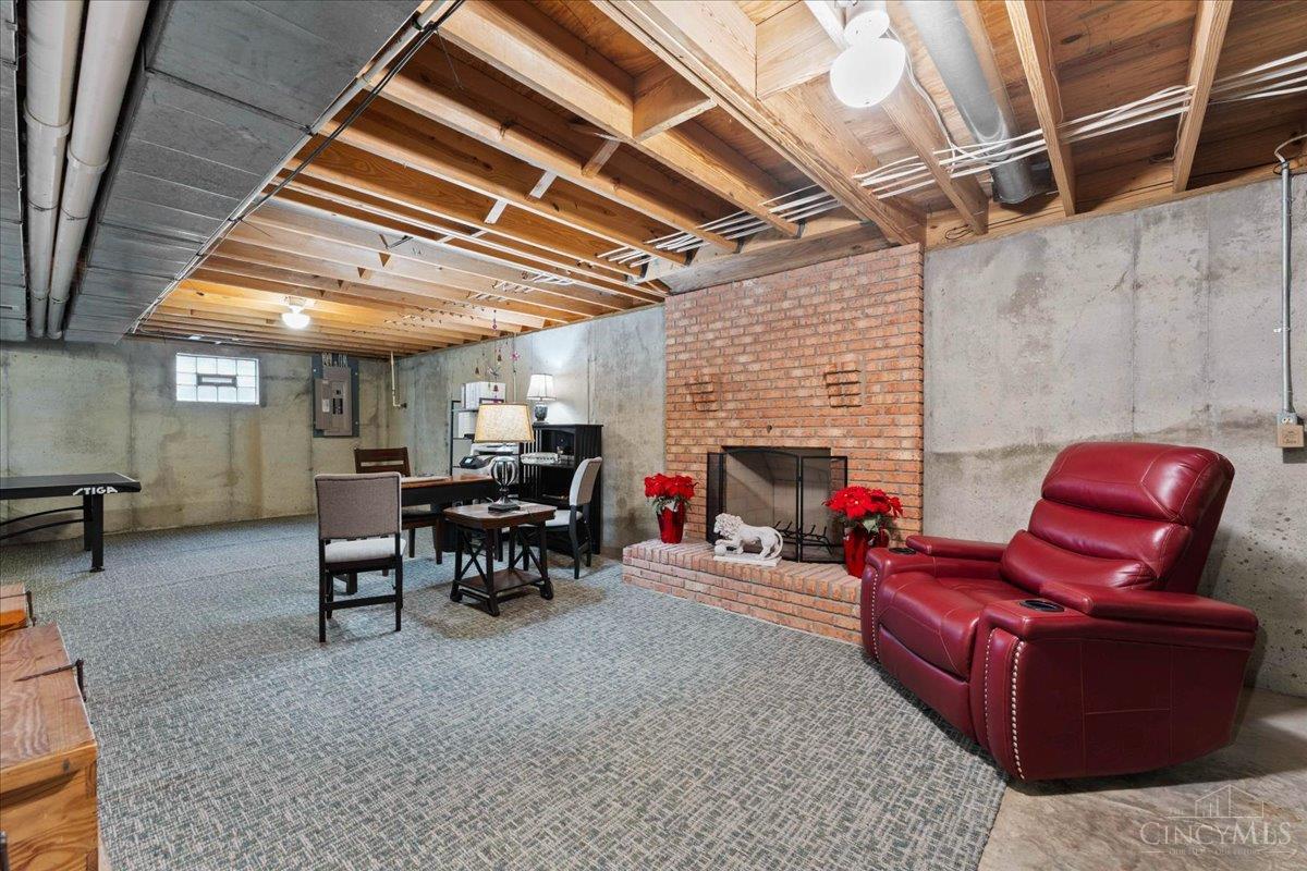 3235 Hoover Road