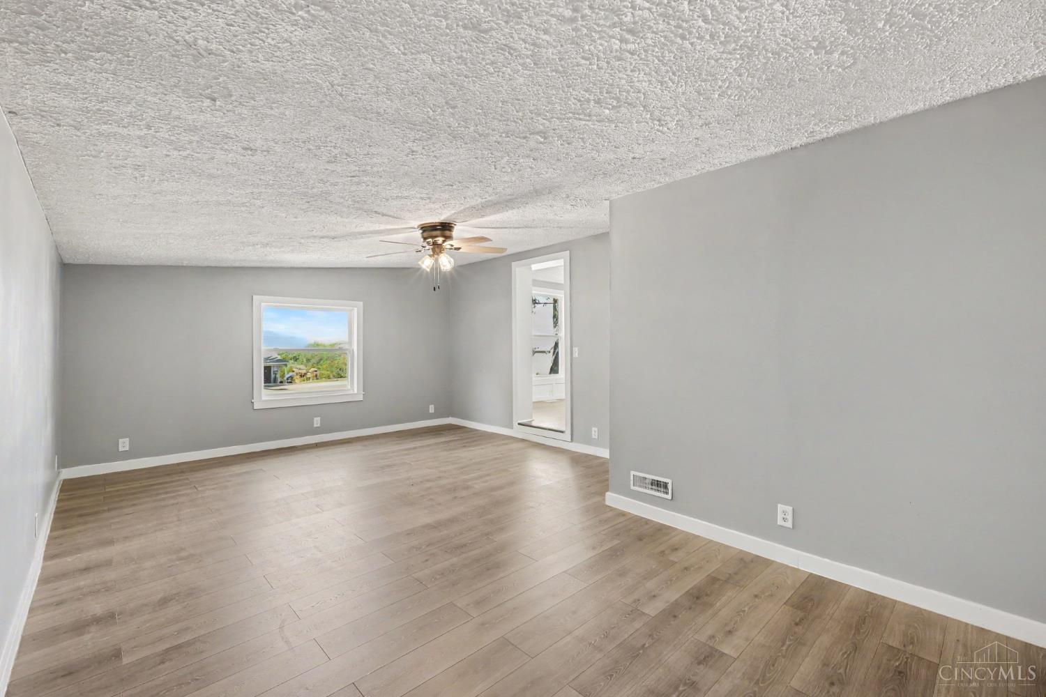 5010 Pumpkin Ridge Road