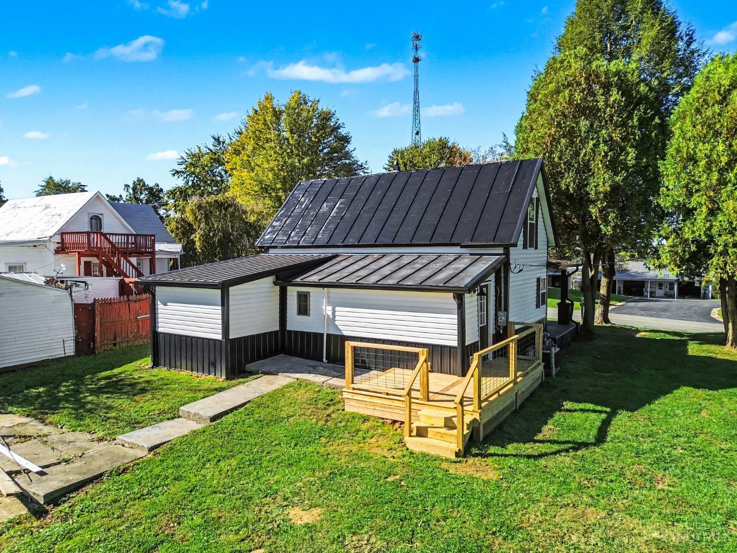 5010 Pumpkin Ridge Road