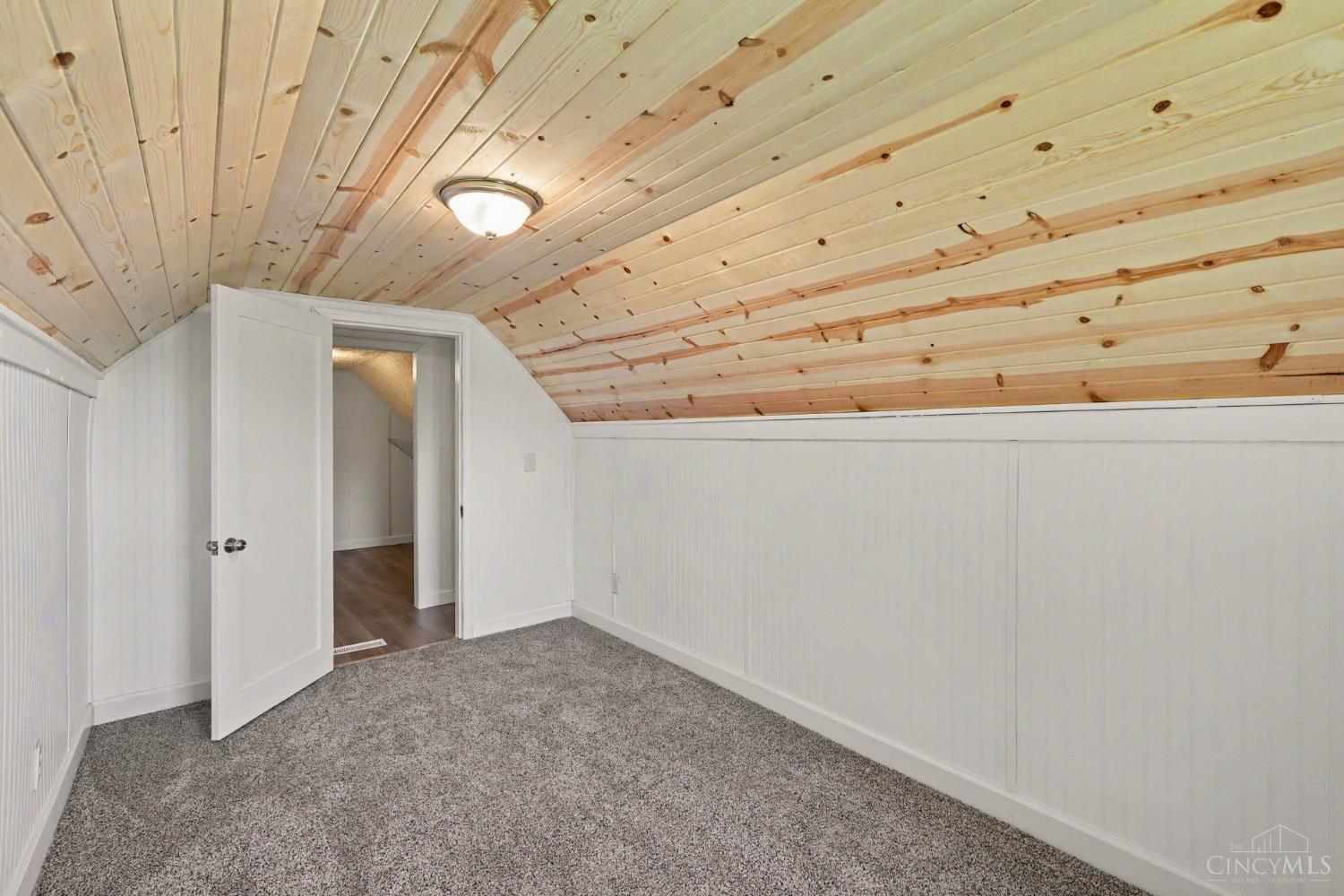 5010 Pumpkin Ridge Road