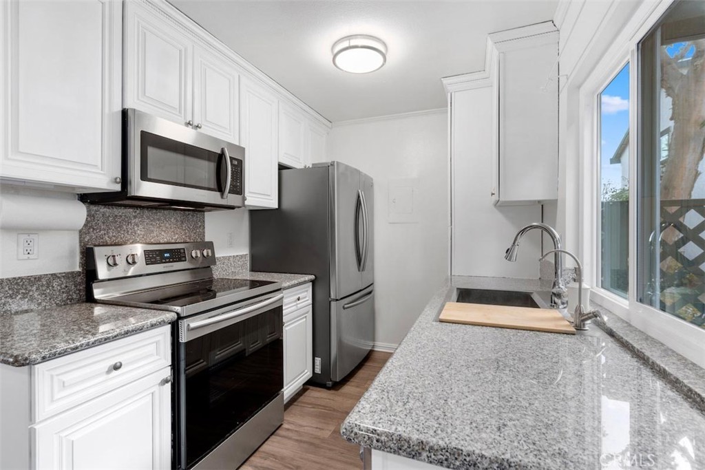 23294 Orange Avenue 5