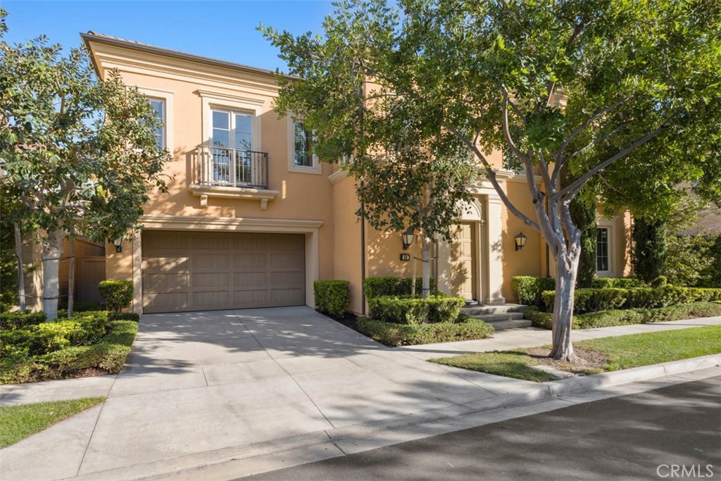 52 Acorn Glen