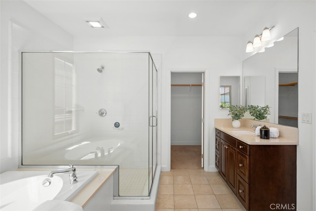 52 Acorn Glen