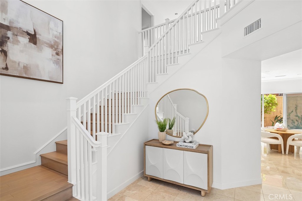 52 Acorn Glen