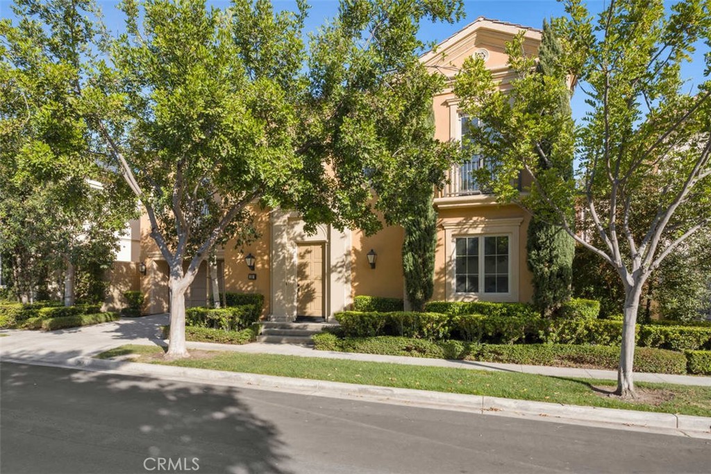 52 Acorn Glen