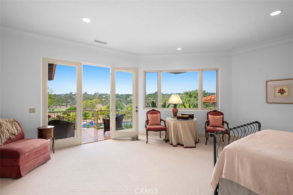 5228 Avenida Maravillas