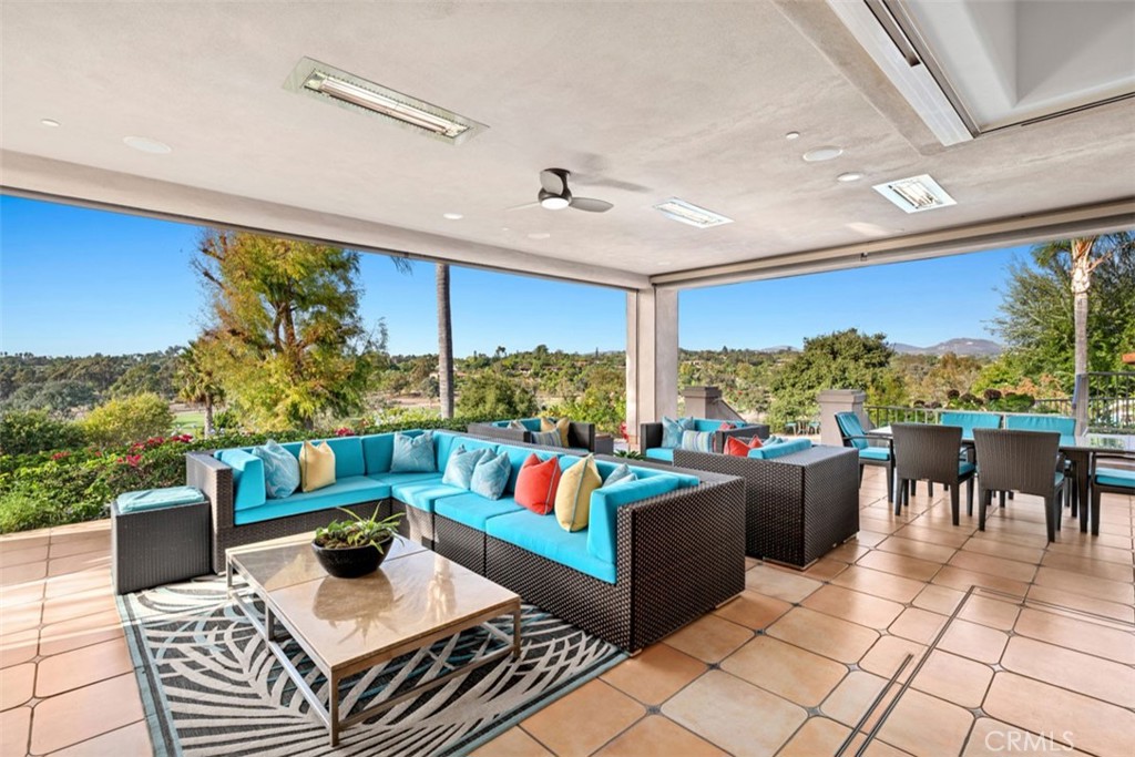 5228 Avenida Maravillas