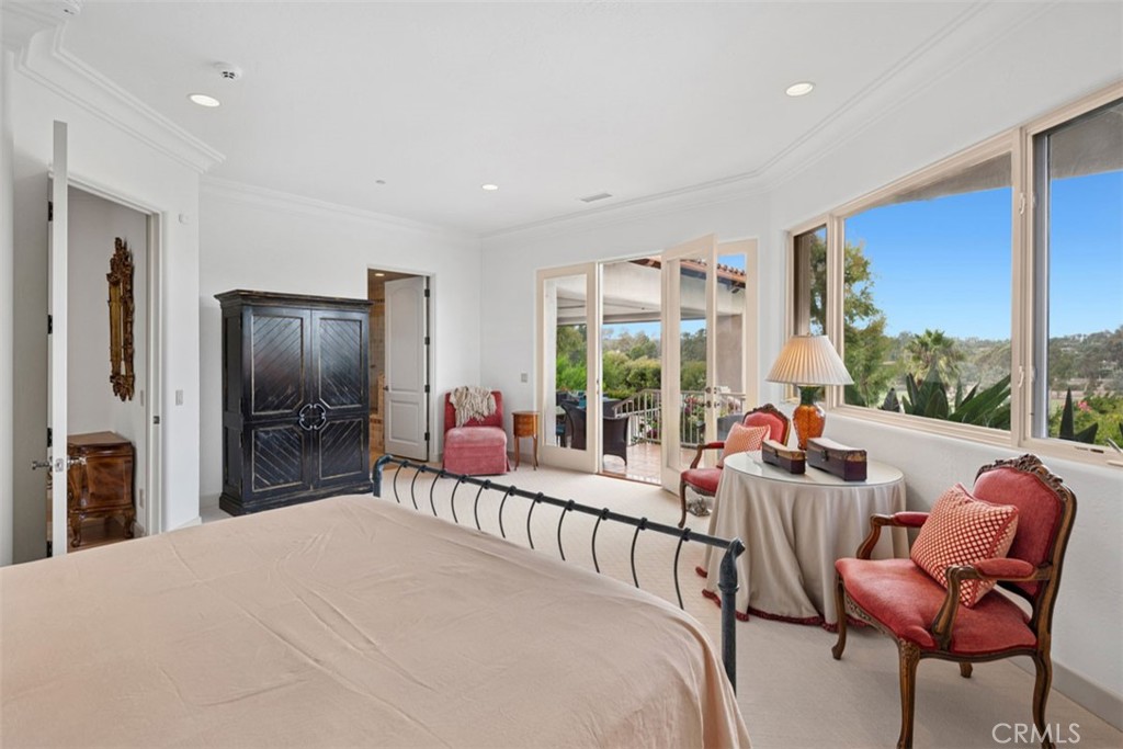 5228 Avenida Maravillas