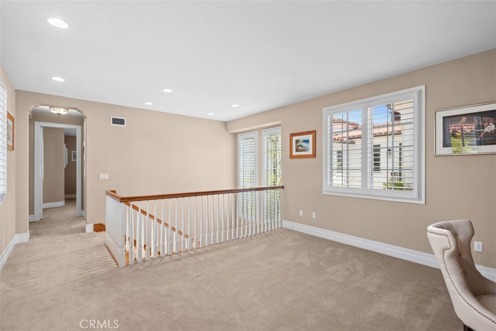64 Sidney Bay