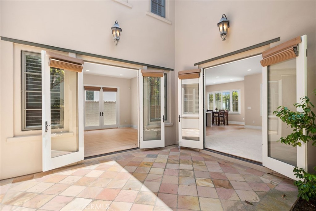 64 Sidney Bay