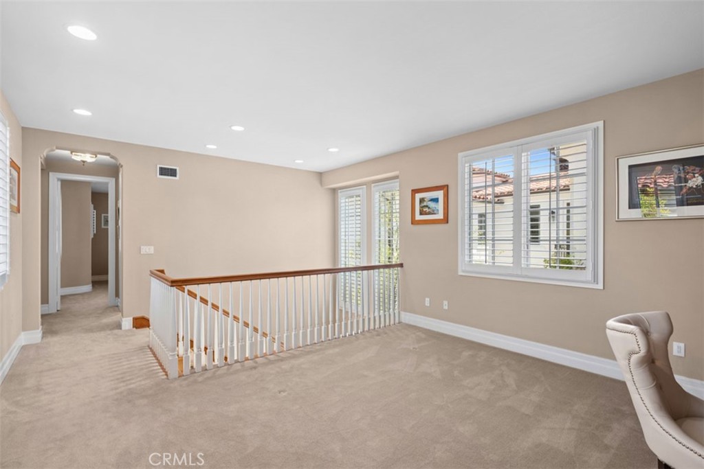 64 Sidney Bay
