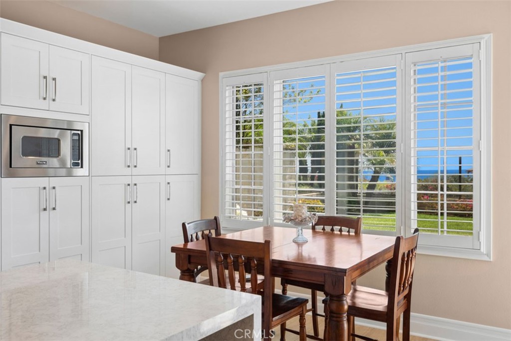 64 Sidney Bay
