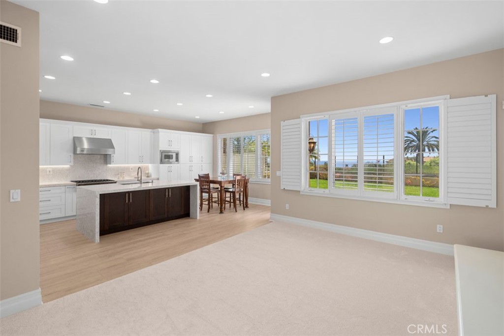 64 Sidney Bay