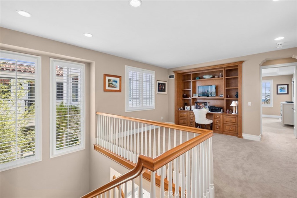 64 Sidney Bay