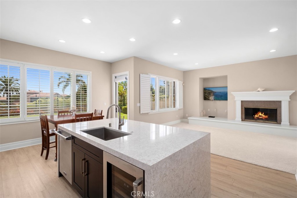 64 Sidney Bay