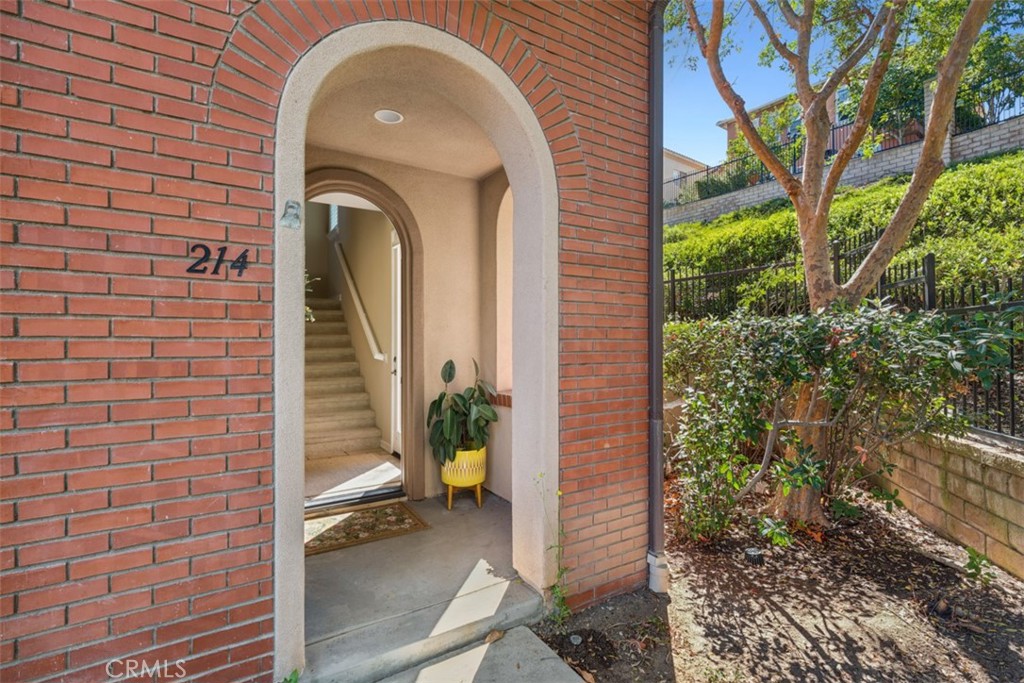 214 Tall Oak