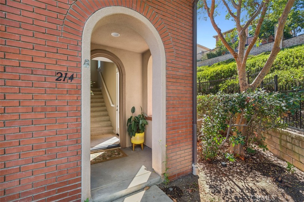 214 Tall Oak
