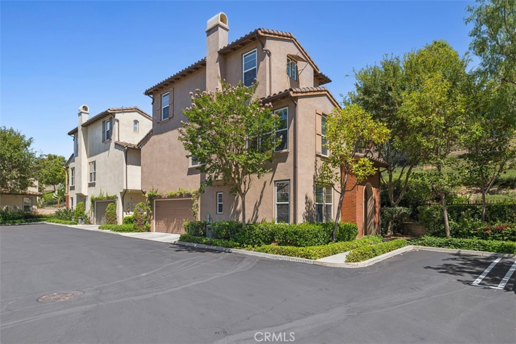 214 Tall Oak