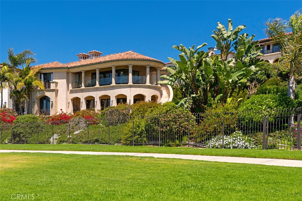 26 RITZ COVE