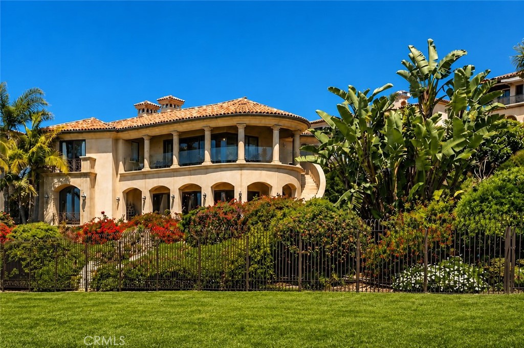 26 RITZ COVE