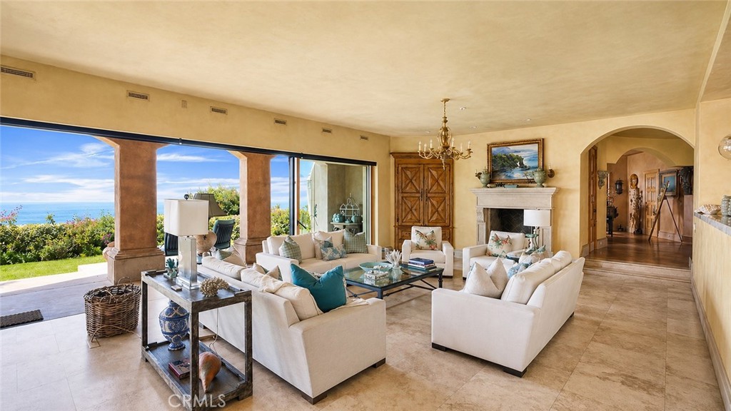 26 RITZ COVE