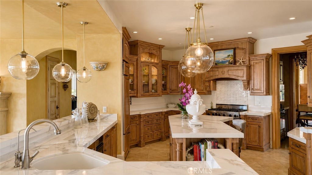 26 RITZ COVE
