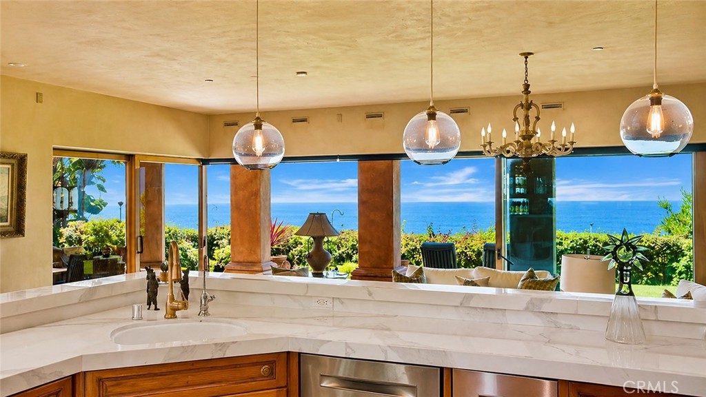26 RITZ COVE